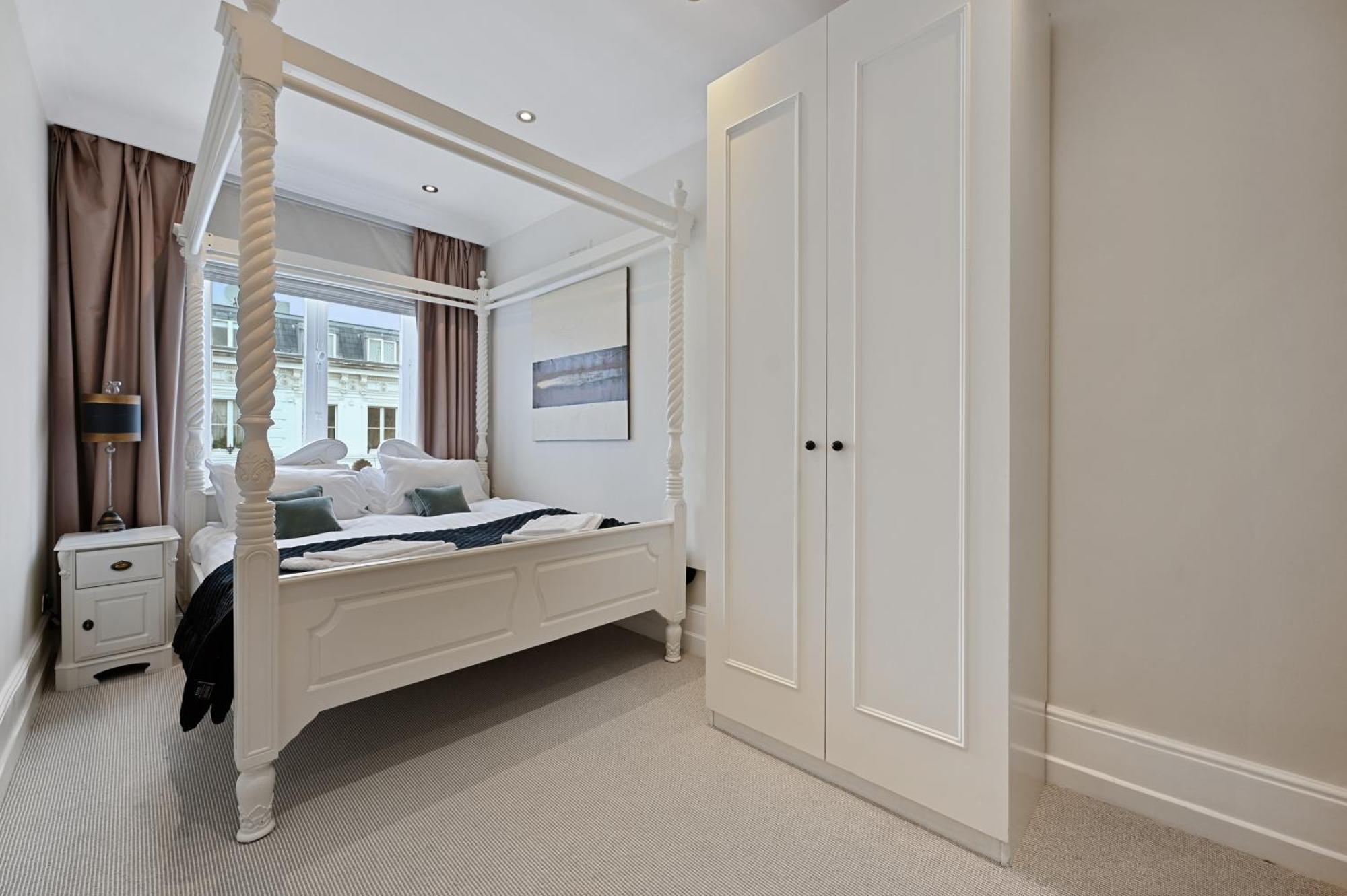 Beautiful 2 King Size Beds 2 Bath- Sleeps 5 In Earls Court Leilighet London Eksteriør bilde