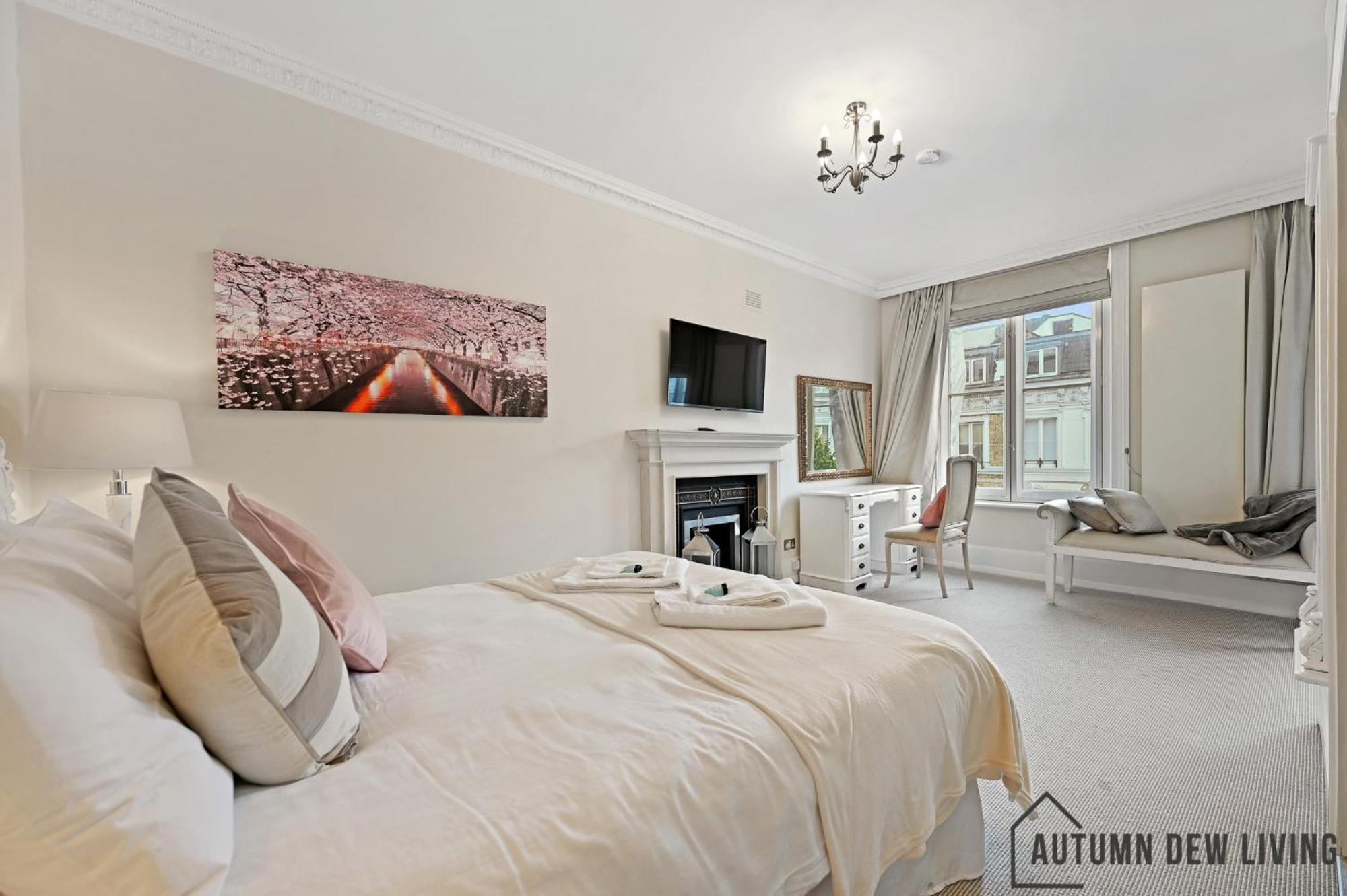 Beautiful 2 King Size Beds 2 Bath- Sleeps 5 In Earls Court Leilighet London Eksteriør bilde